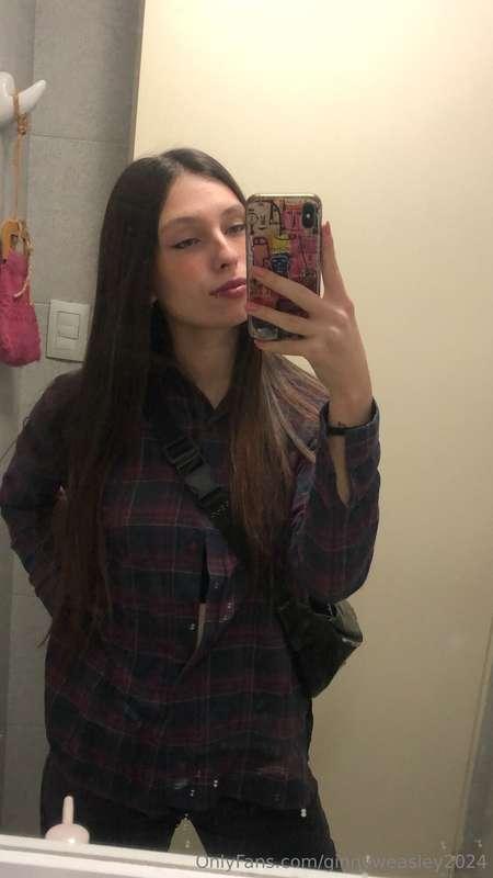 talk to me on t3legr4m @ginnyweasley2024