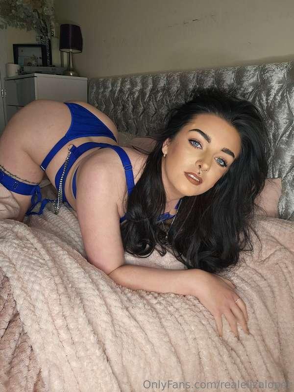 Cumming to bed babe? 🥵😈