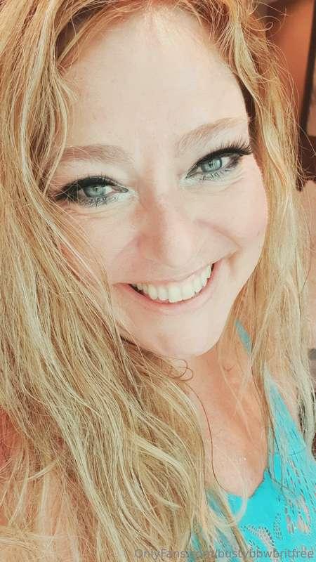 Hey darling! I hope you're having a good night 💋 Chat me if ..
