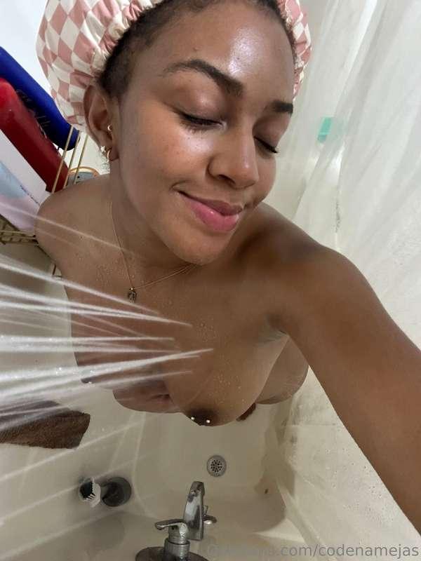 ***Post Live Shower***: It was sooo much fun hanging out wit..