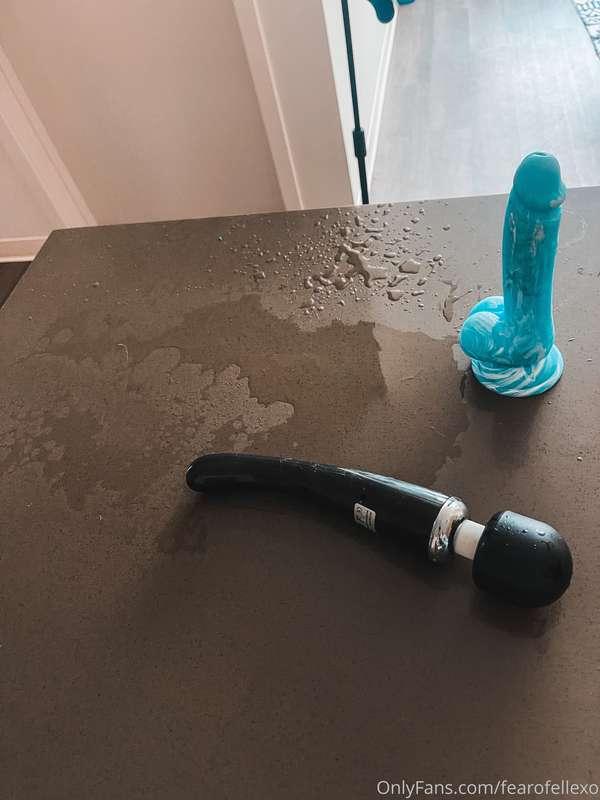 who’s gonna lick it up? 😋