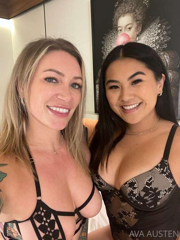 We had a threesome today 🥵 @blasianflexnina