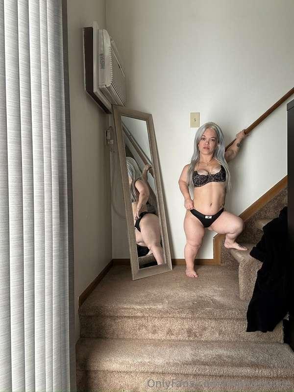Step into my world 💋