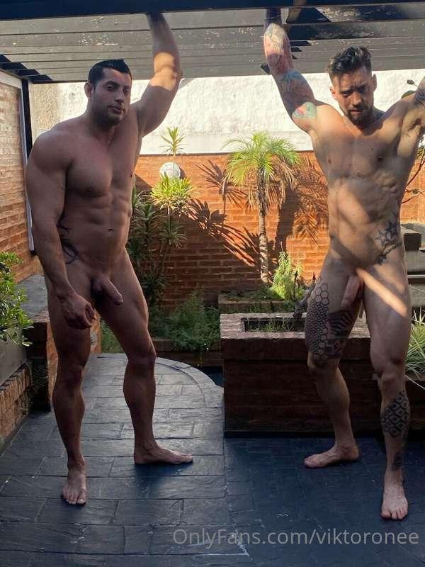 Do you want to join us? 🔥🥵

Quieres unirte a nosotros? 🔥🥵

@..