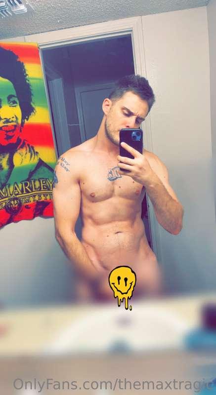 DM’s are open! It’s free Chat Sunday!  I’ll be replying to m..