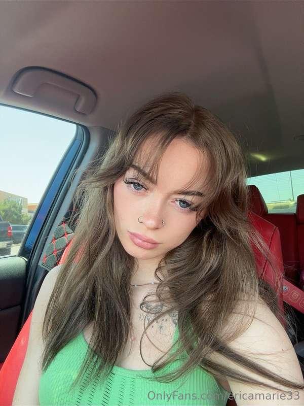 Kinda wondering what you’d blow for me 💦