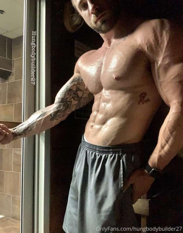 Flex Friday 😈💪🏼 Work has been crazy busy lately so feels goo..