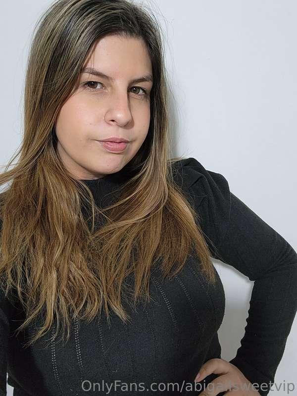 Hi love hope u have a nice day 🥵💋 i love the second pic. Loo..