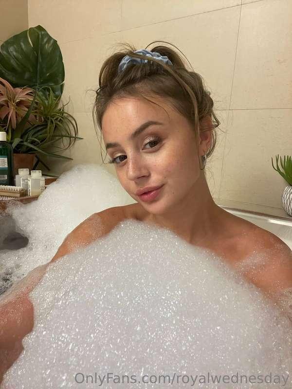 Cum join me in my bath bb 🛀🏼😈