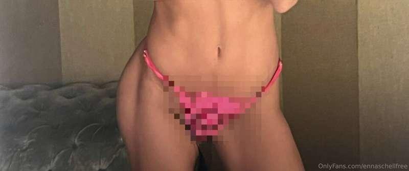 spoil me right now and ill ignore all my other messages on h..