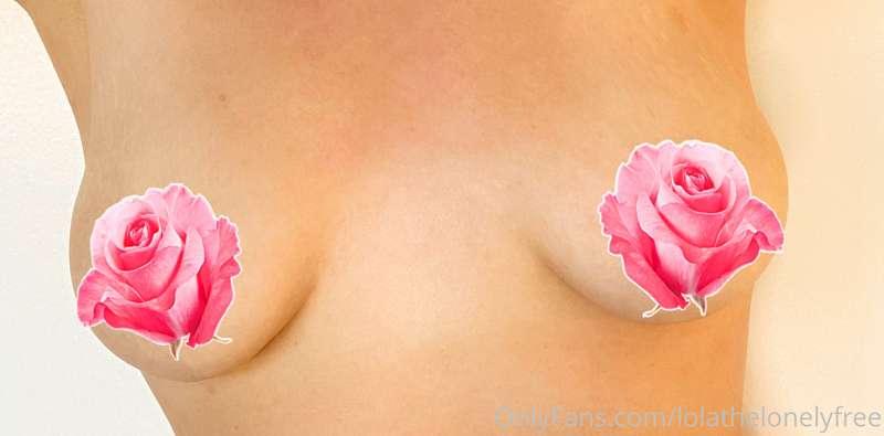 do you like BIG, ROUND, PERKY TITTIES? ME TOO! take a good l..
