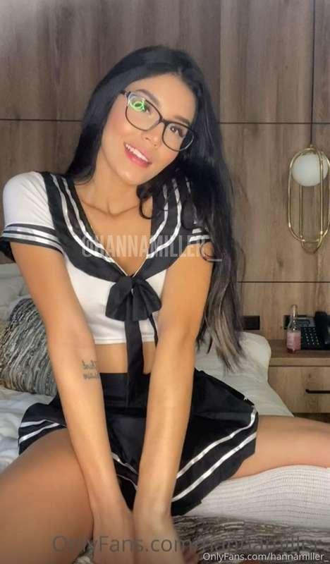 I've been a good girl 😋  I hope santa gave me some gifts 😉🎄