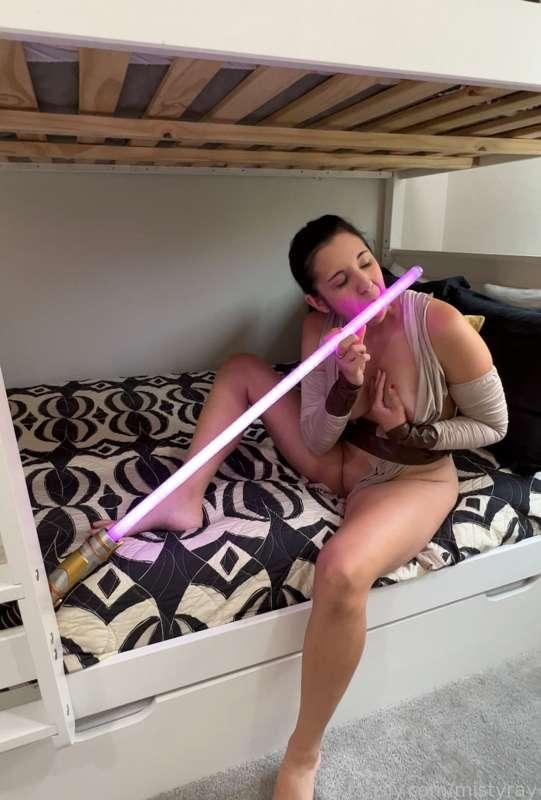 Getting cozy with the light stabber 

#fyp #massage #brunette #massage #sex

