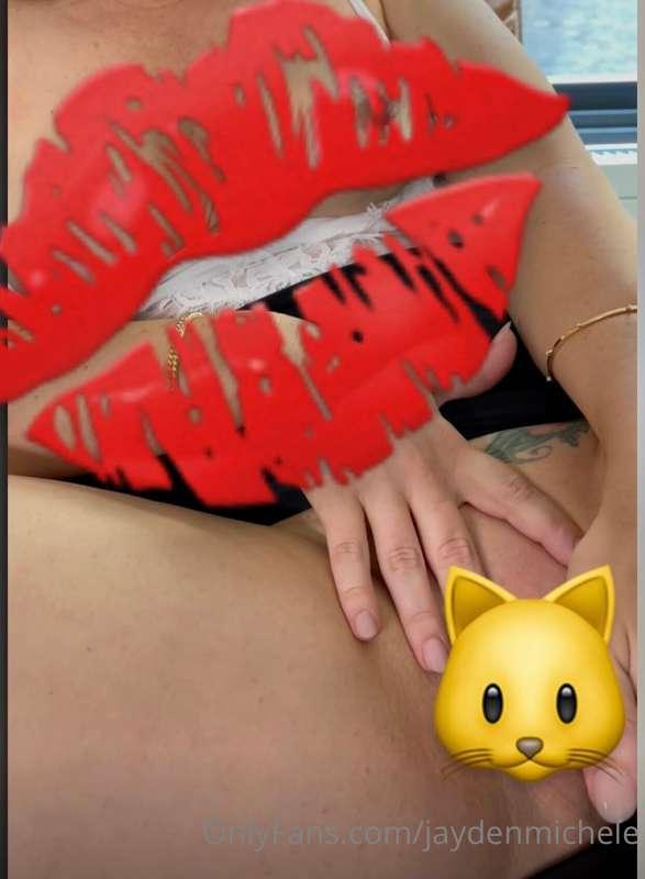 I hope you all enjoyed my latest video in your dms 😈