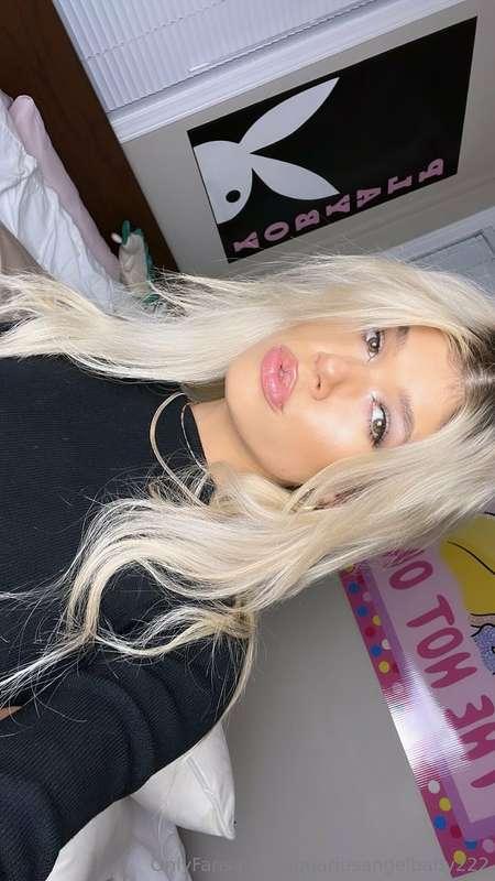 serving y’all some face💕✨