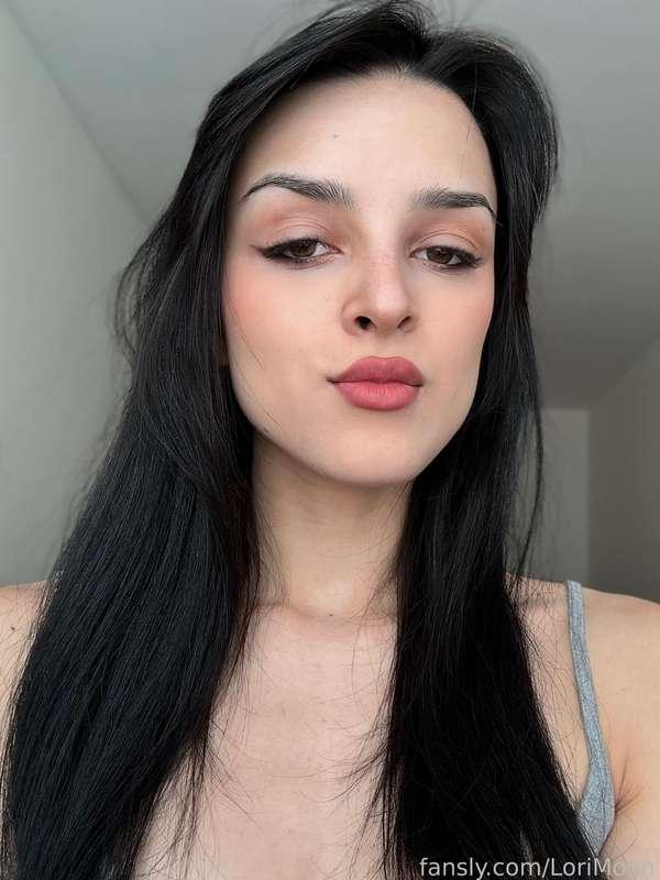 the face of a woman that is going to control your mind





#selfie #brat #femdom #findom #natural #brunette #teen #domme #princess 