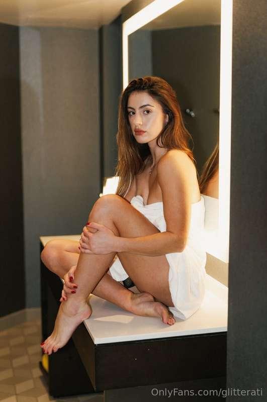 Feeling best when freshly showered 🧼