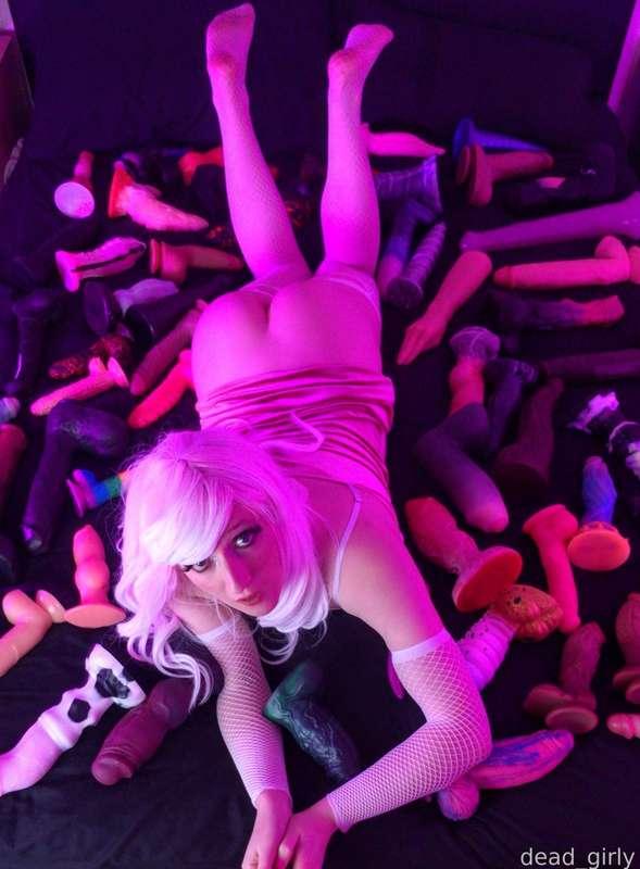 dead_girly image #2