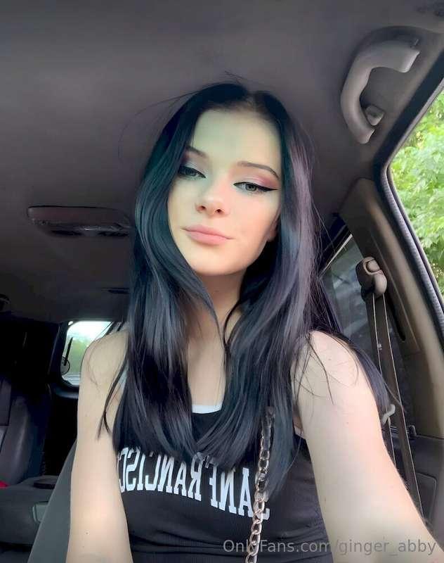 🍓 Baby @juliett_fox 😍 who loves to swallow your cock, 😲🍌 @ju..