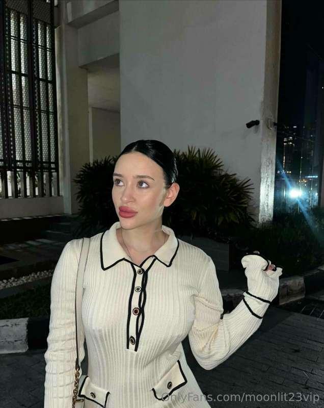 Evening stroll through the city at night... Seems like every..