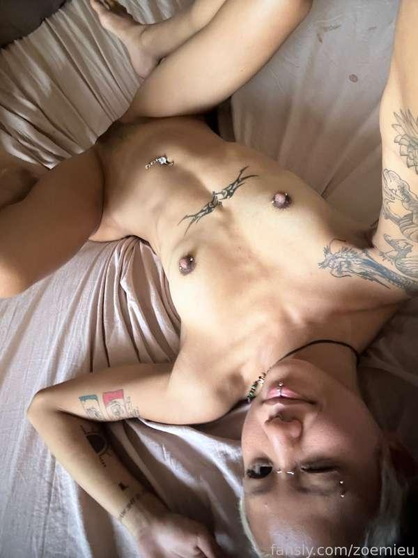 zoemieu image #0