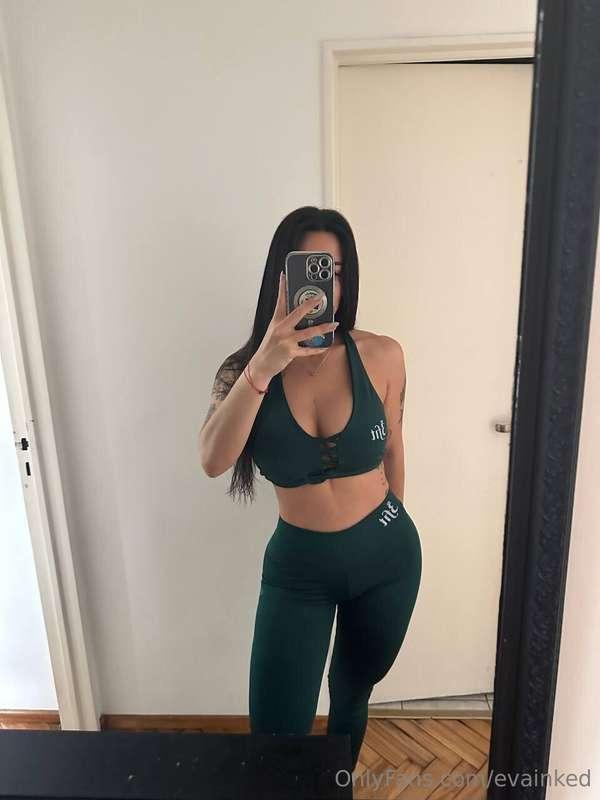 i just got back from the gym and i really want to have fun 😘..