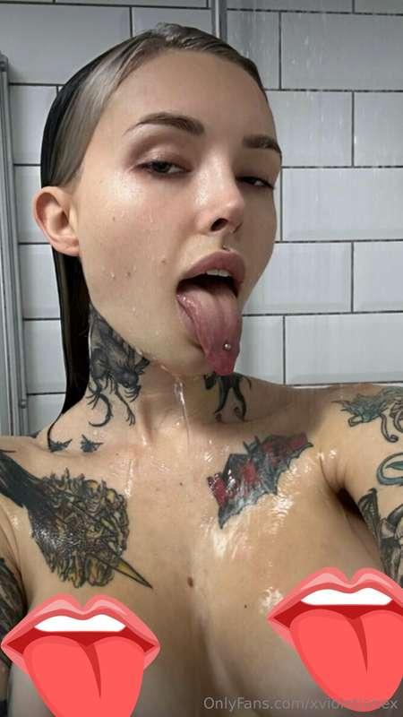 I know your craving me soaking we so check your DM smirk