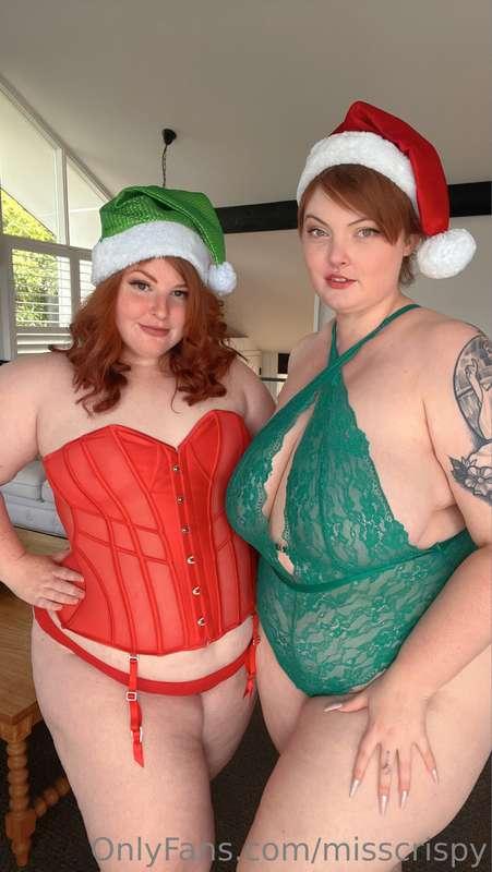 Just some cheeky elves under your Christmas tree ft @maddicm..