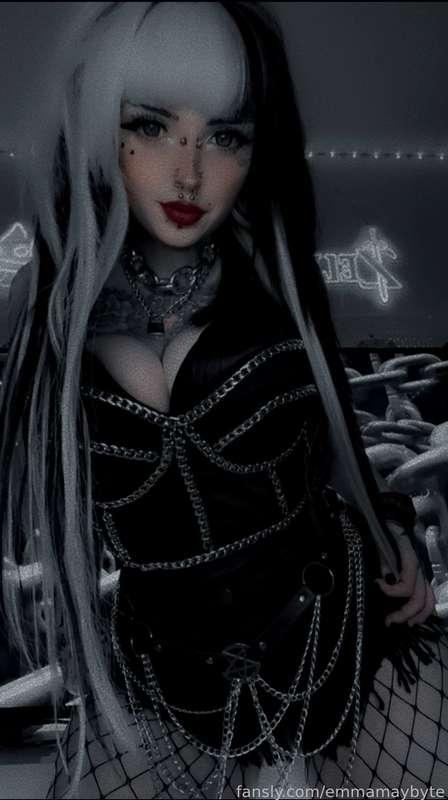 emmamaybyte image #12