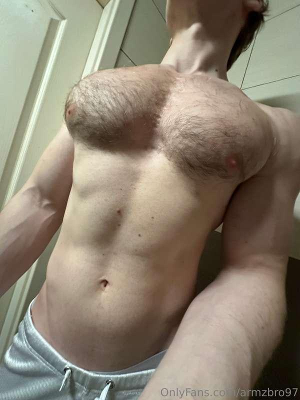 armzbro97 image #0