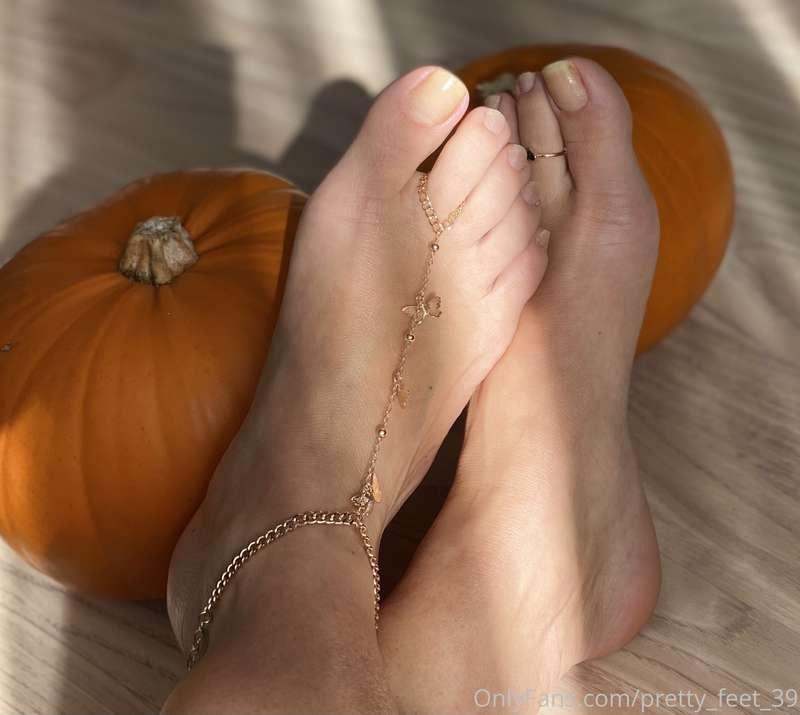 pretty_feet_39 image #2