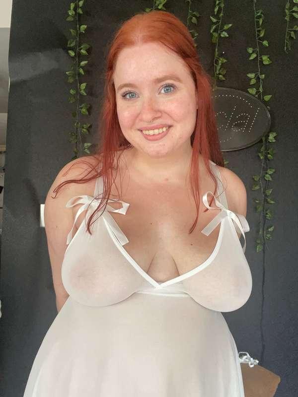 Isn't this dress so cute 🥰