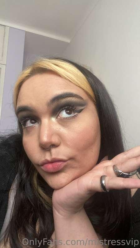 Are you guys into cosplay? i would love to make some but idk..