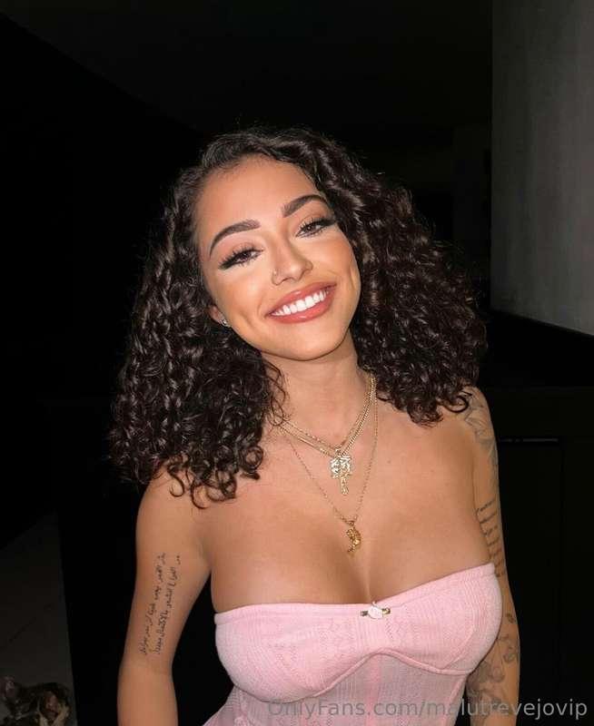 all smiles since i sent NEW titty pics to your dm's 🍒