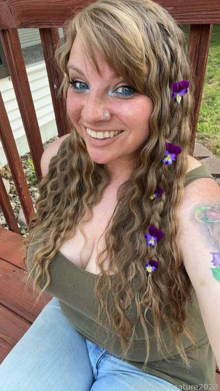 Happy Sunday! I wish the weekends were longer 🩷

#fyp #naturedani #smile #natural #blonde #blueeyes #bluecollar #clevage #pawg #thick  
