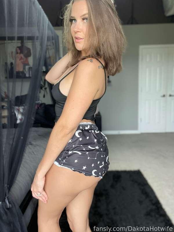 dakotahotwife image #3