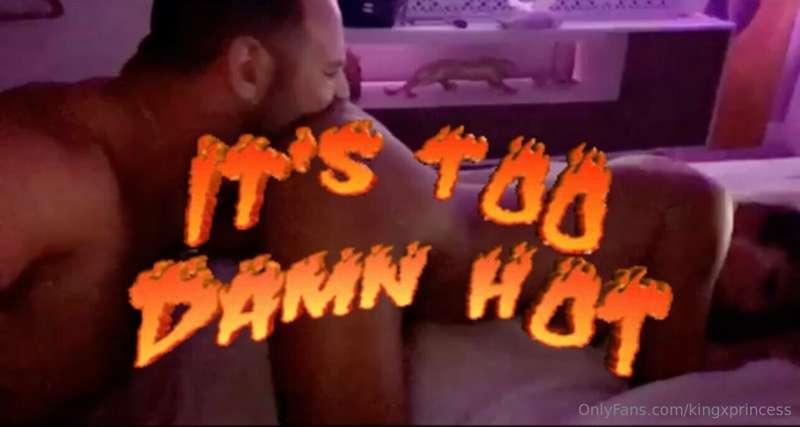 ***Best Ass Eater!***  Watch me get eaten out fully naked ju..