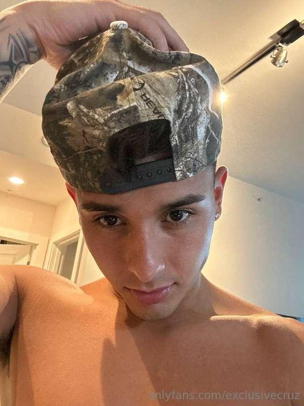 catch me LIVE 11pm EST 🔥 