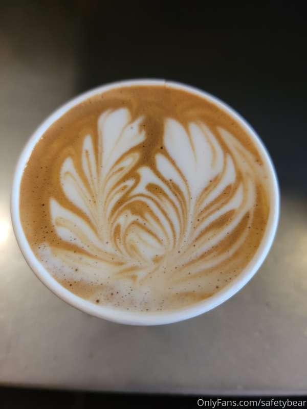 Oat milk latte I made for one of my ladies yesterday.  Too b..