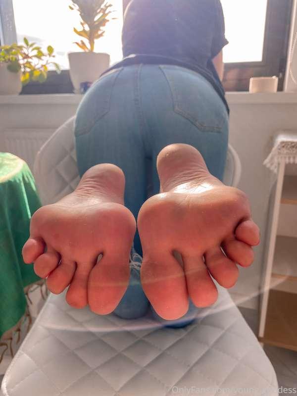 young-goddess image #0