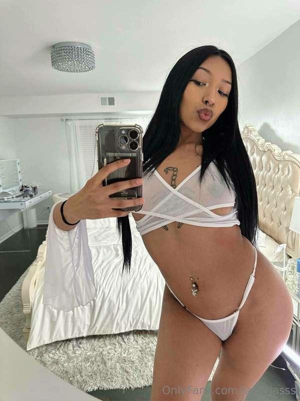 DM me if you want to see the full 🍒