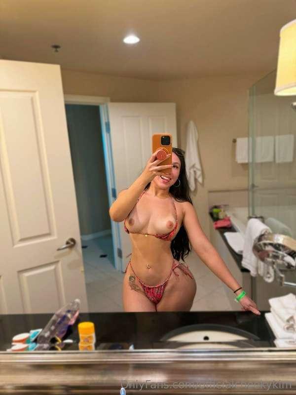 How do you like perky tits babe? 👀