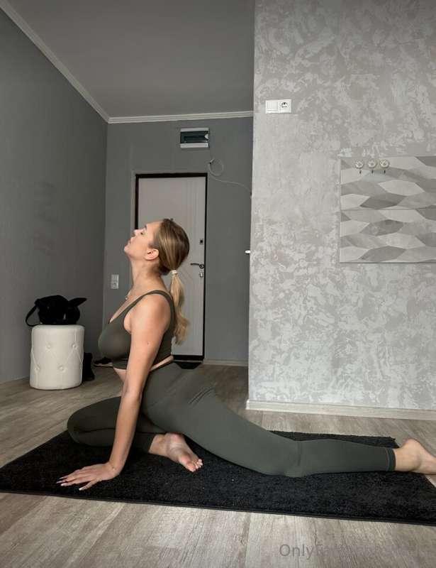 🌟🏋️‍♀️ In the strength of her spirit, she finds the essence ..