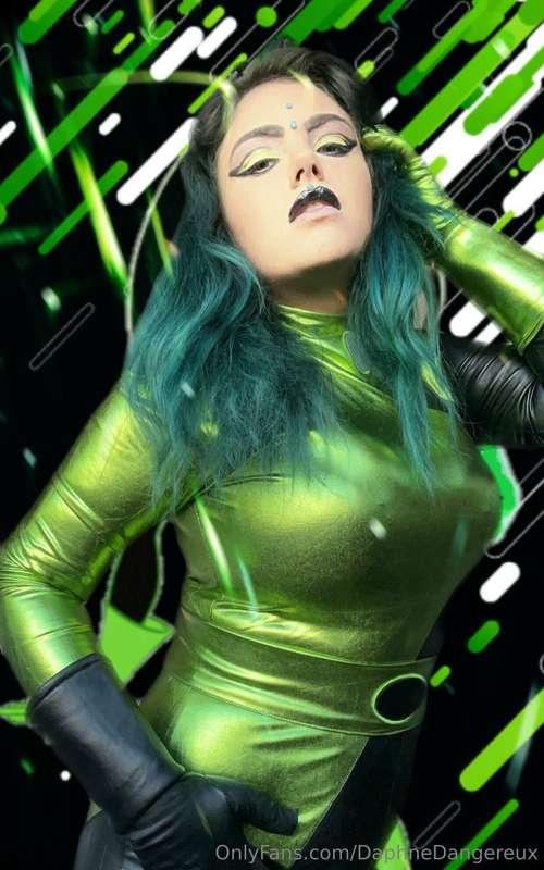 “She look like Shego, she do.” 😈