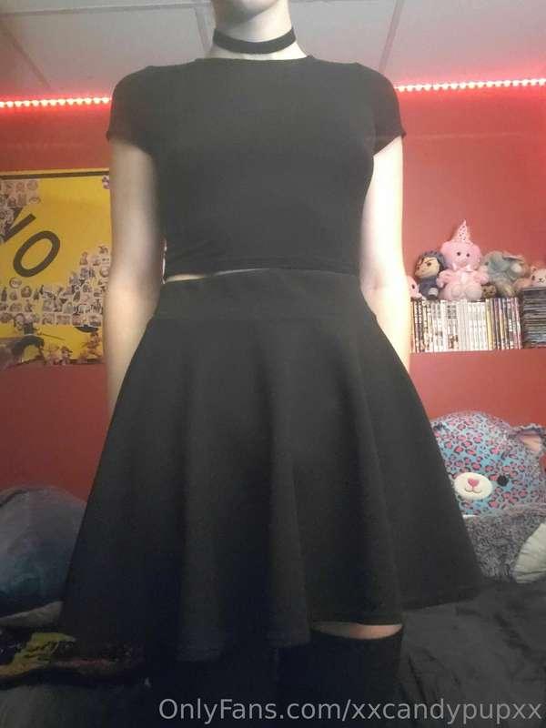 small alt femboy in all black.