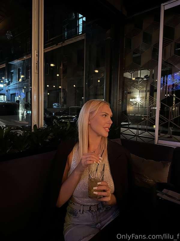 An evening filled with coziness, quiet conversations and a t..