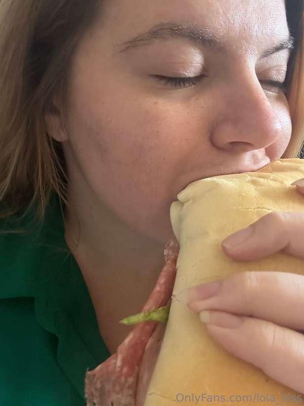 Lunch timeeee. What did you have today? 