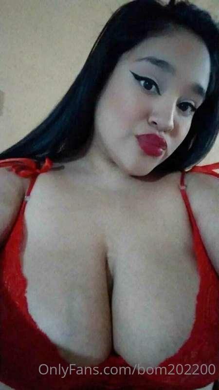 @candelaortizz 
Hi loves, I'm from Argentina 🇦🇷 with big tit..