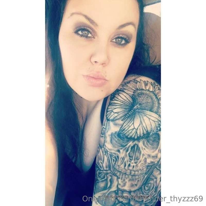 Paid page is about to have new content with B/G content 💋 