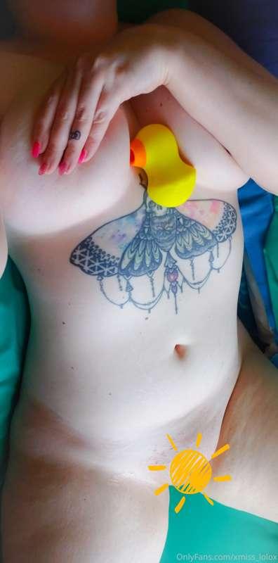 Got a new sex toy 🐤 
Bet you wish I'd more my hand! See what..